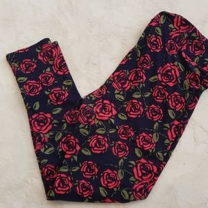 Lularoe TC Disney Roses leggings